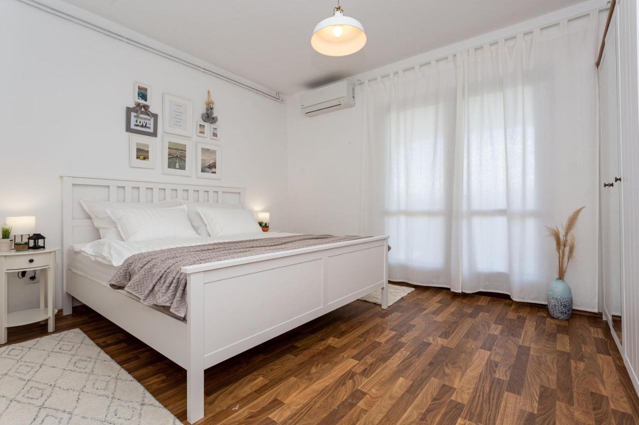 Apartment Magnolia Šilo Exteriör bild