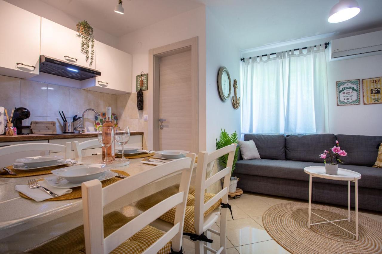 Apartment Magnolia Šilo Exteriör bild